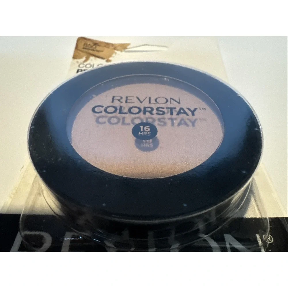 Revlon ColorStay Pressed Powder 850 Medium/Deep Water-Resistant Oil-Free Matte